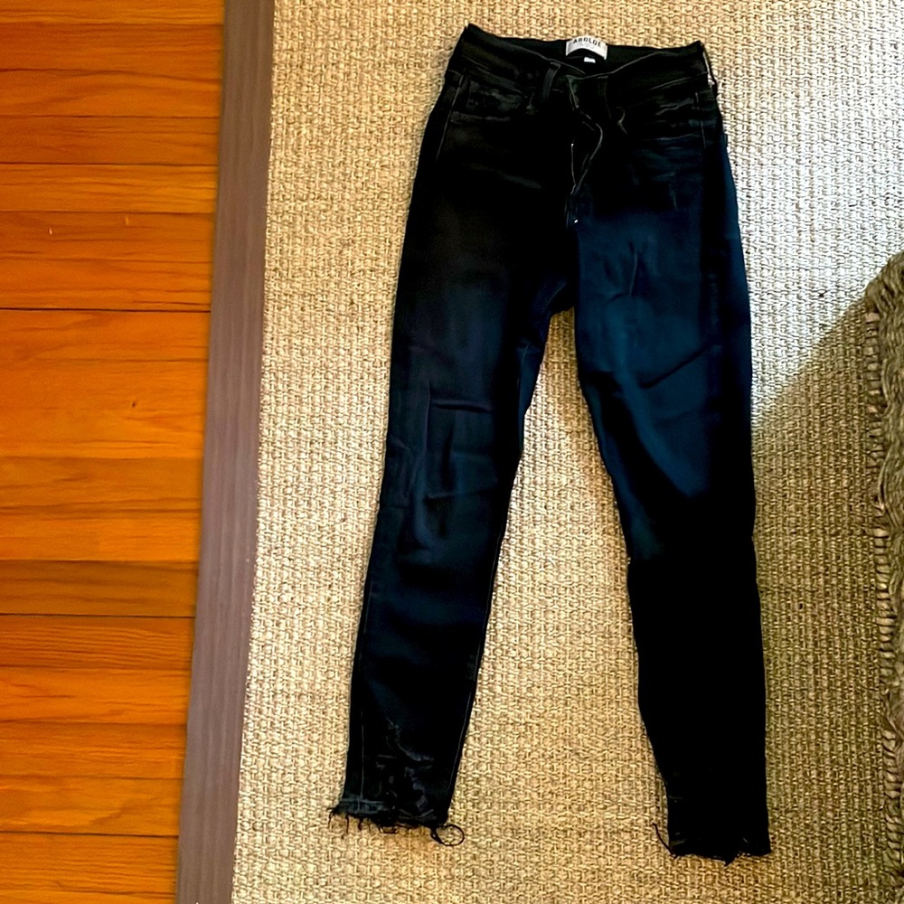 AGOLDE black size 26 style “Sophie high rise skinny crop”.